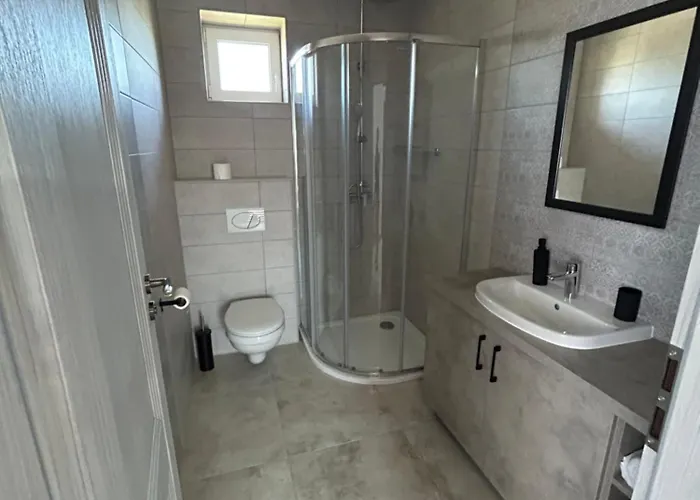 Poroszlove Vendeghaz דירה *