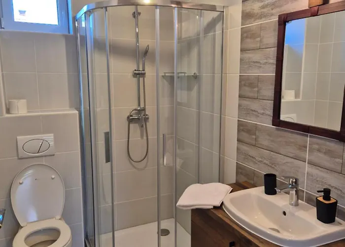 Poroszlove Vendeghaz *