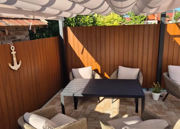 Poroszlove Vendeghaz